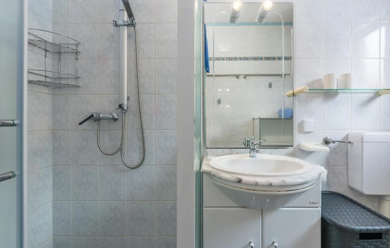 Villa Vallis Aurea For Max 10 Persons With Pool Kukci Porec 0*,