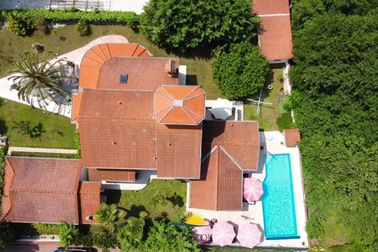 Villa Vallis Aurea For Max 10 Persons With Pool Kukci Porec 0*,