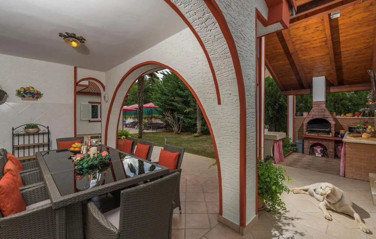 Villa Vallis Aurea For Max 10 Persons With Pool Kukci Porec