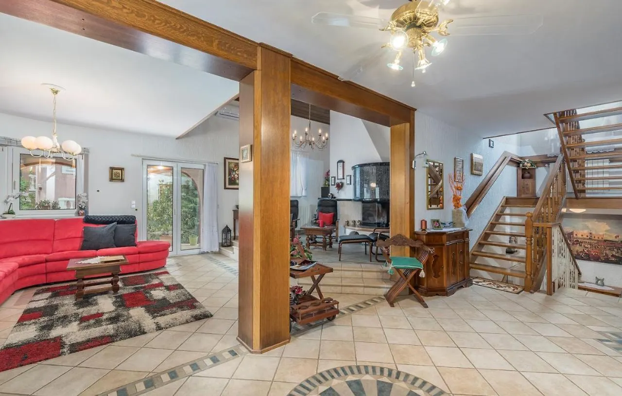 Villa Vallis Aurea For Max 10 Persons With Pool Kukci Porec 0*,  Croácia