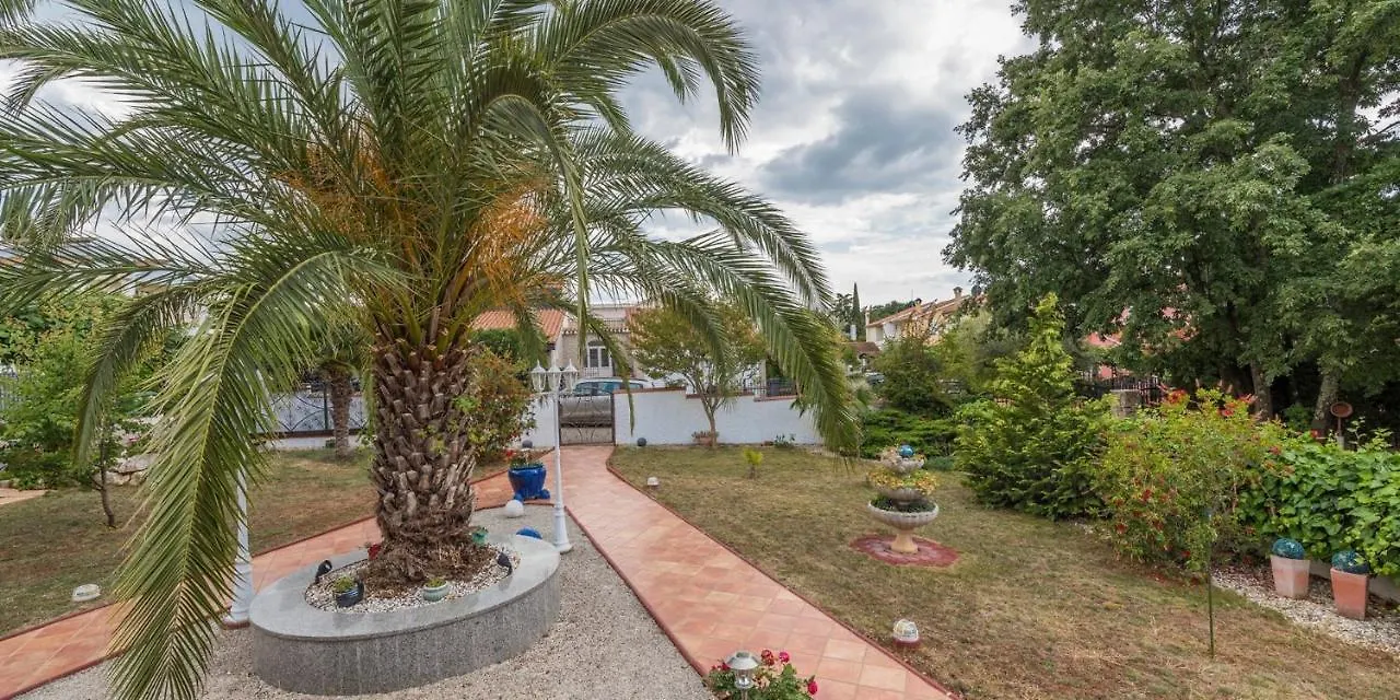 Villa Vallis Aurea For Max 10 Persons With Pool Kukci Porec