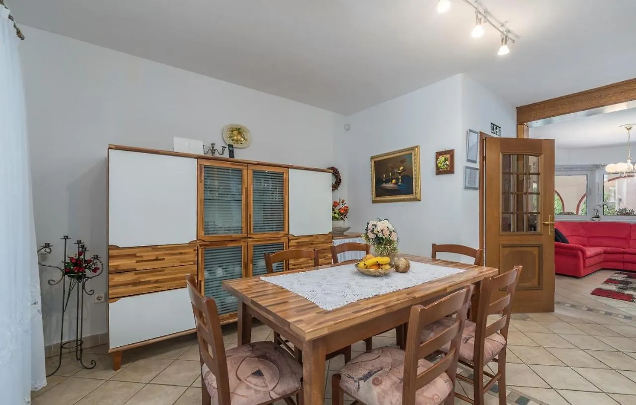 Villa Vallis Aurea For Max 10 Persons With Pool Kukci Porec