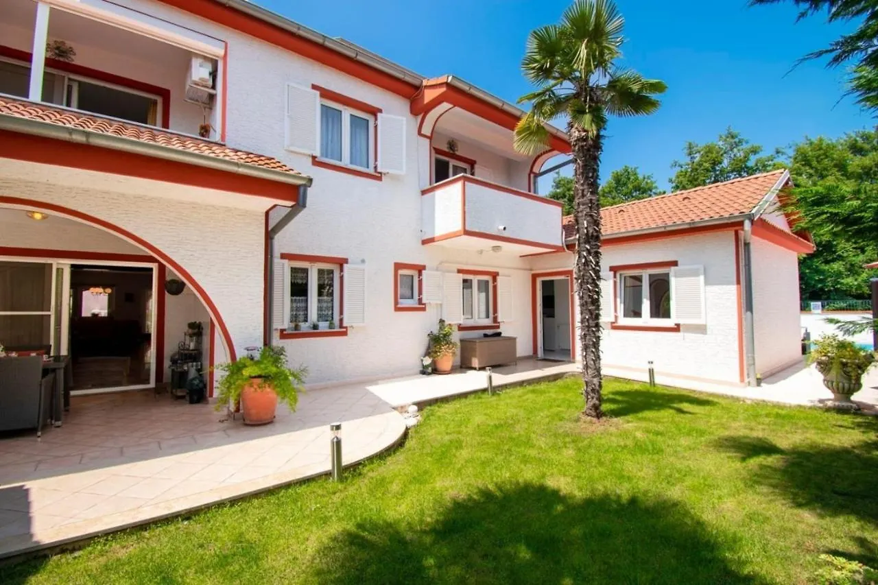 Villa Vallis Aurea For Max 10 Persons With Pool Kukci Porec Хорватия